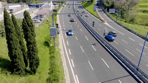 Guida autonoma in autostrada, da settembre grandi novità anche in