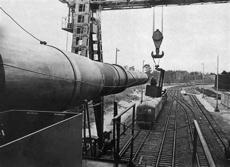 Schwerer Gustav: The World’s Biggest Gun Ever Built - TAthasTA