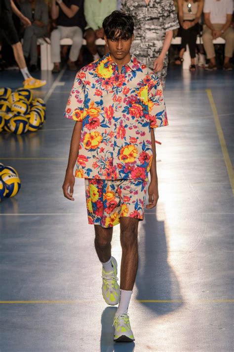 Flower Power – Trend Men’s Fashion Spring 2019 | TrendBook Trend ...