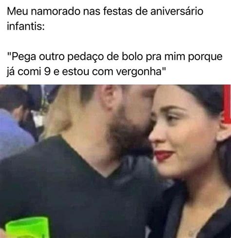 Meu namorado nas festas de aniversário infantis Pega outro pedaço de