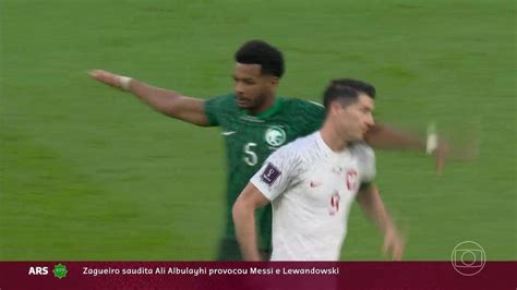 De Novo Saudita Que Provocou Messi Agora Perturba Lewandowski Arábia