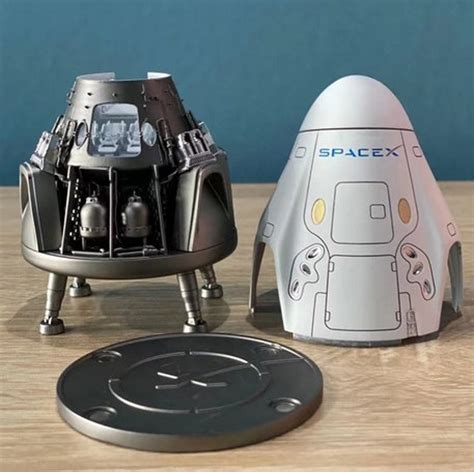 Spacex Model Kit, Starship Rocket Model Crew Dragon Spacecraft,front Cover Can Open,crew Dragon ...