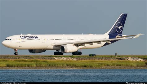 D Aiko Lufthansa Airbus A Photo By Dennys Todorov Id