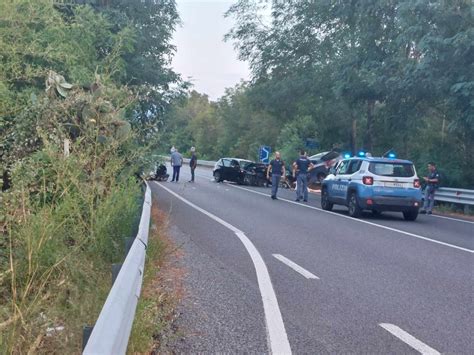 Terribile Incidente Sulla Jonio Tirreno Bilancio Di Morti E