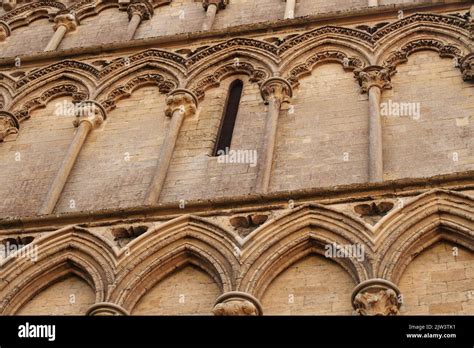 Vista De Partes De Las Detalladas Tallas De Mamposter A De La Catedral