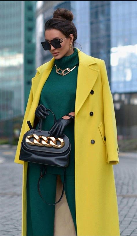 Pin by 𝓜𝓪𝓻𝓲𝓮 on 𝓕𝓪𝓼𝓱𝓲𝓸𝓷 Fashion Colour combinations fashion