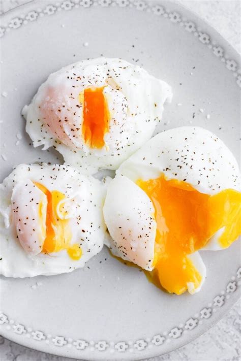 How To Poach An Egg The Wooden Skillet