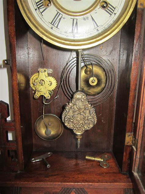 Antique New Haven Kitchen Mantel Clock With Alarm Day Time Strike