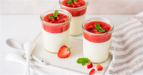 Erdbeer Panna Cotta Mit Gelatine Einfach Backen