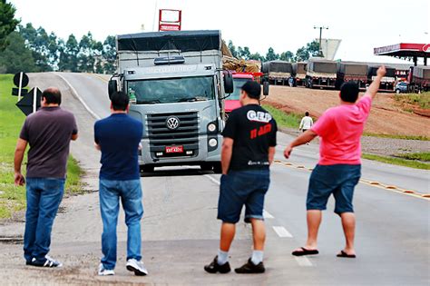 Caminhoneiros fazem protestos em rodovias do Brasil Polêmica Paraíba