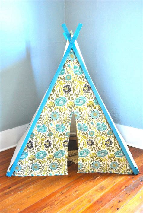 The Feminist Housewife: DIY Play Tent