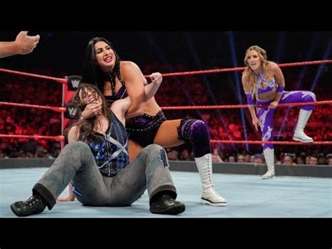 Becky Lynch Nikki Cross Vs The Iiconics Raw Youtube