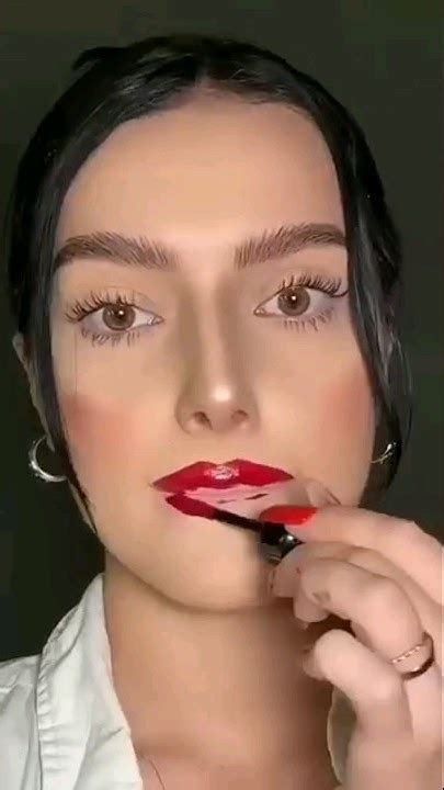 Viral Lipstick Hack🤯😳😳 Viralhacks Hacks Youtubeshorts Makeuphacks