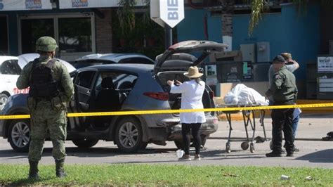 Madre Llora La Muerte De Su Hijo Encajuelado Durante La Balacera En