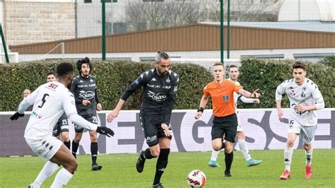 Foot Amateur Steven Papin Nouvel Entraîneur De Ginglin Cesson Pour La Saison Prochaine