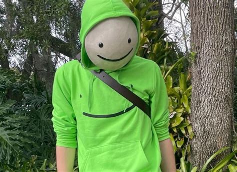 Dream (YouTuber) Bio, Age, Career, Minecraft, Net Worth