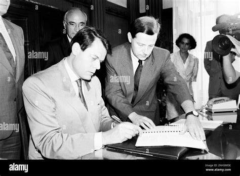 Archives Ies Lyon S Mayor Michel Noir Signs Agreementt Ahead Of Lyon