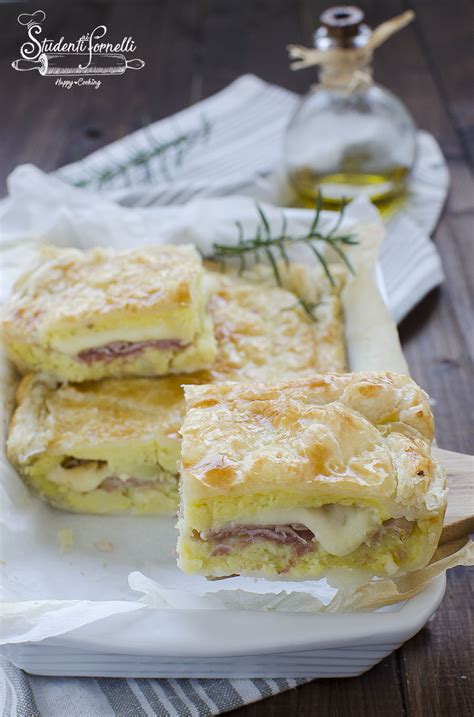 Torta Di Pasta Sfoglia Con Patate Prosciutto E Provola Filante