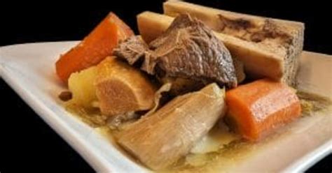 Pot au feu cuit à la cocotte minute pour une cuisson plus rapide