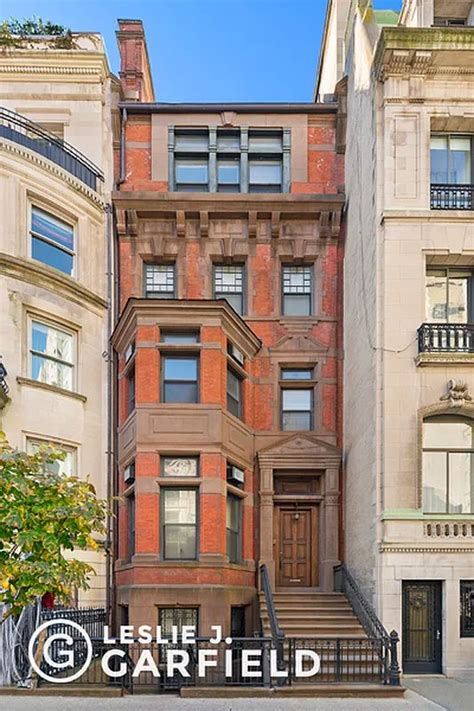 8 East 67th St In Lenox Hill Manhattan StreetEasy In 2024 Lenox