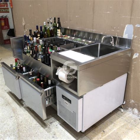 Customized Standard 304 Stainless Steel Portable Bar Bartender Table