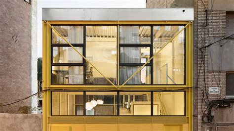 Como Limpar Xixi De Cachorro Do Colchão - Collumpio House in Barcelona - MACH | Arquitectura Viva