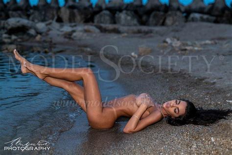 Madi Nude On The Beach Artistic Nude Photo By Photographer Greg