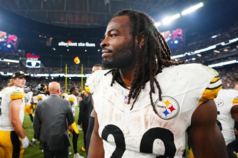 Pittsburgh Steelers Star Najee Harris Goes On Nsfw Locker Room Rant