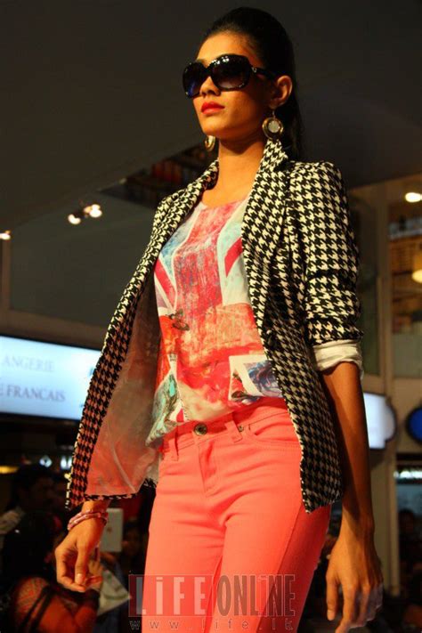 Odel Fashion Show | Sri Lanka Hot Picture Gallery.