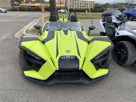 2023 Polaris Slingshot® Slingshot® Sl Neon Lime Autodrive Big 1