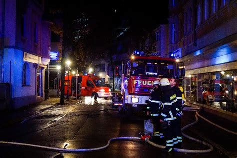 Blaulicht Aus Der Region Stuttgart 150 000 Euro Sachschaden Nach Brand