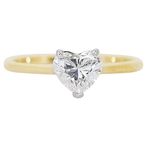heart shaped diamond wedding ring 3