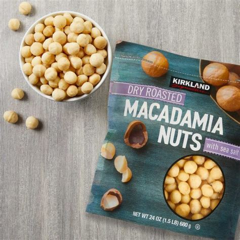 Kirkland Signature Dry Roasted Macadamia Nuts G