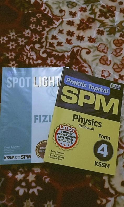 Buku Rujukan Dan Latihan Fizik Spm Hobbies Toys Books Magazines