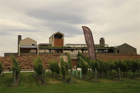 Picton: Marlborough Wineries & Hotspots Hop-on Hop-off Tour