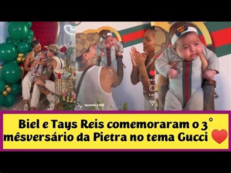 Biel e Tays Reis comemoraram o 3 mêsversário da Pietra no tema Gucci