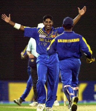 Chaminda Vaas Celebrates The Wicket Of Inzamam Ul Haq With Romesh