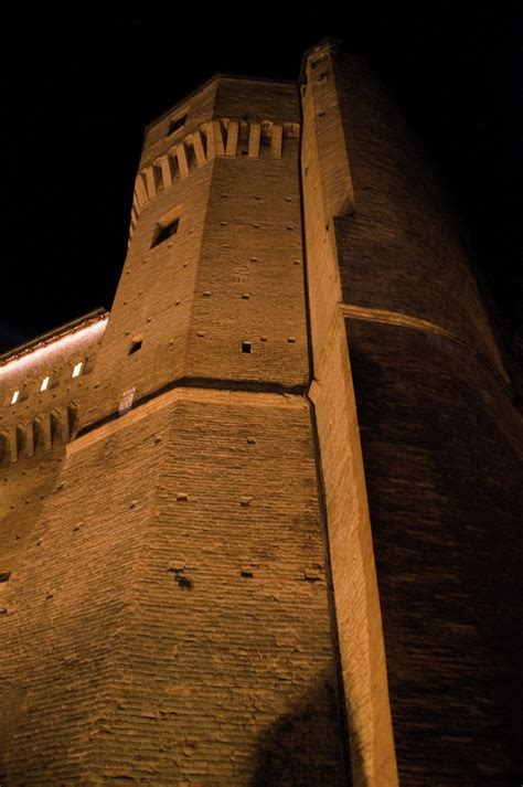 Rocca Malatestiana La Rocca Malatestiana Piazza Del Popol Flickr