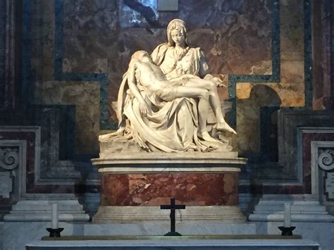 Basilica Di San Pietro In Vaticano La Piet Statues Basilica San