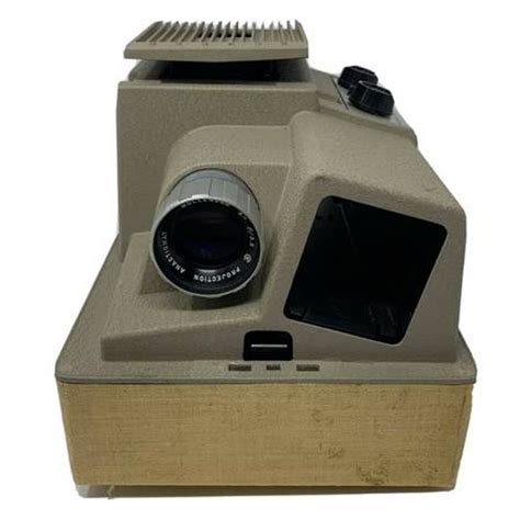 old slide projector to view our 8 slides - Do U Have