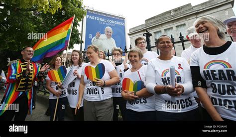 Lgbt chor Fotos und Bildmaterial in hoher Auflösung Alamy