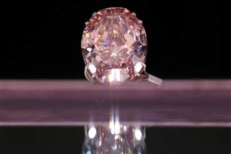 Ench Res Un Diamant Rose Vendu Pour Millions Gen Ve Heures