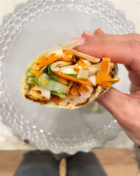 20 Minute Buffalo Chicken Wraps