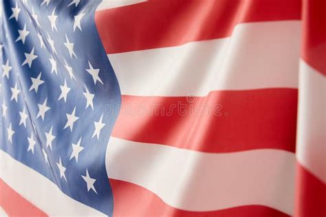 Bandeira Americana Acenando No Vento Isolado Dos Eua Imagem De Stock