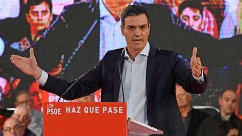 Sánchez llama a concentrar el voto y alerta del riesgo real de la