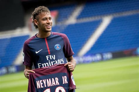 Neymar Jr Presentation Press Conference For PSG 04 08 2 Flickr