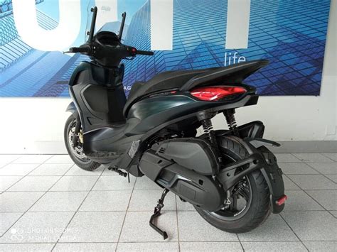 Vendo Piaggio Beverly 400 S ABS ASR 2021 23 Nuova A Milano Codice