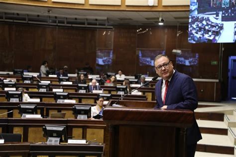 Asamblea Censura El Ex Ministro Del Interior Juan Zapata Centro