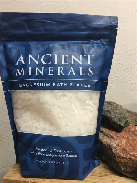 Sample Magnesium Flakes - Night Hawk Minerals