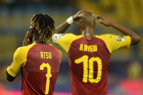 Turquie Le Footballeur Christian Atsu Retrouv Mort Apr S Deux